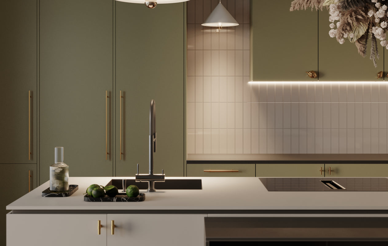 La poignée de meuble en laiton Tube a été fabriquée à l'aide d'une technologie moderne, en Pologne. 
La longue poignée en laiton est le compromis parfait entre minimalisme sophistiqué et élégance du style Art Déco.