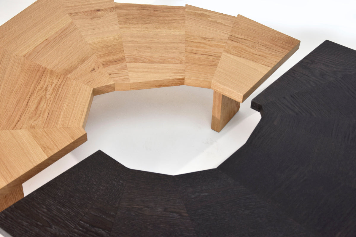 L’ensemble de tables basses Raw Duo se déploie en duo de coloris, comme une conversation sculpturale entre deux pièces. Leur design circulaire et organique habille généreusement l’espace de vie tout en apportant un caractère affirmé et singulier.

Chaque modèle est façonné à partir de bois soigneusement sélectionné  (chêne, chêne teinté ébène ou noyer) et disposé pour préserver l’équilibre et l’harmonie de la création.