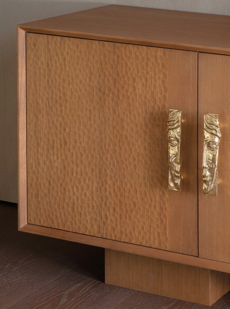 Swivel armchair Le C.