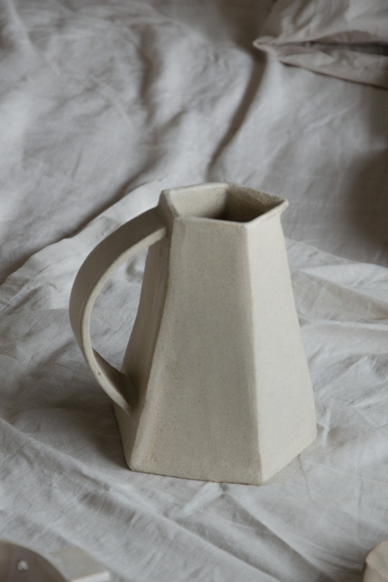 Geometric pitcher