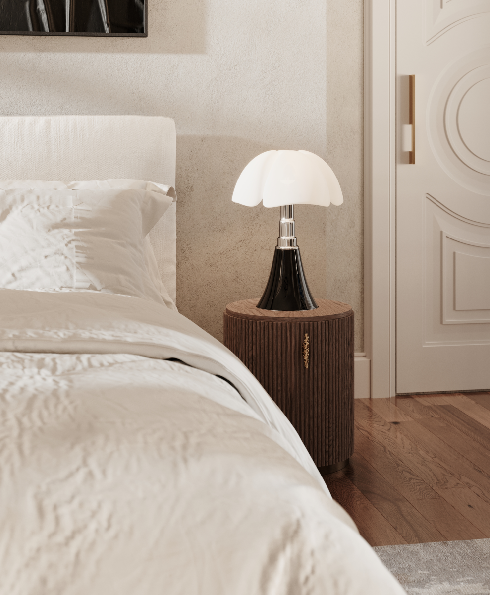 La poignée de meubles Catch appartient à la Modern Collection de chez PAP DECO.

Elle est une proposition pour les amateurs de design avec sa forme allongée en laiton. Grâce à sa longueur, elle s'harmonisera avec les portes et les façades d'armoires.

Disponible en deux tailles.