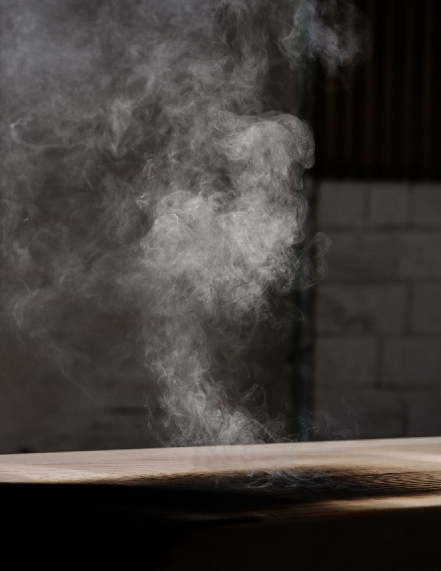 Maho coffee table in stained oak wood