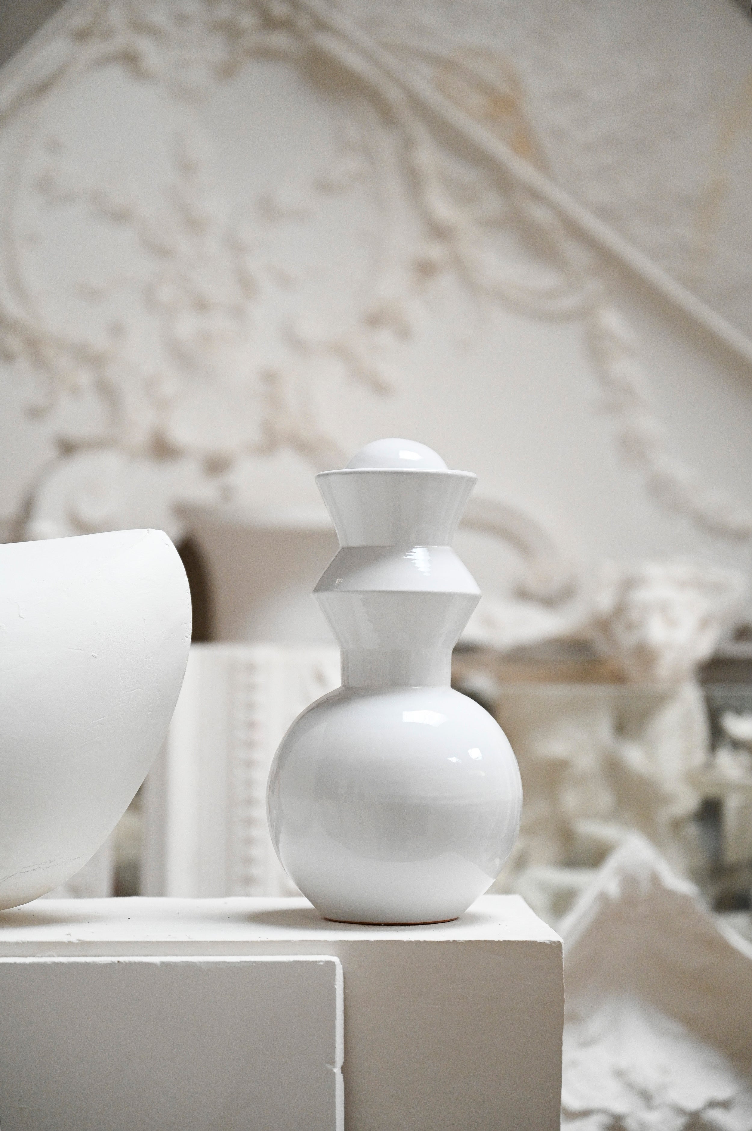 Pino White Vase